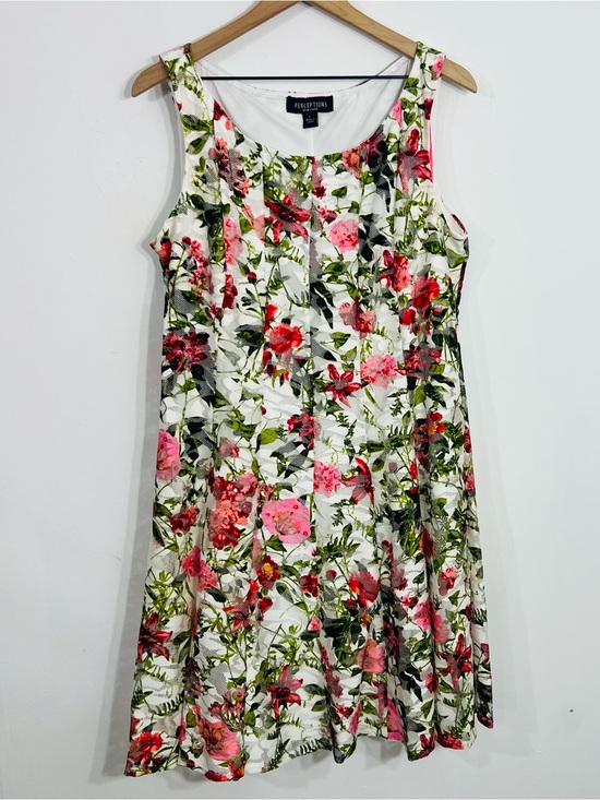 Perseption Dresses & Skirts - Perceptions Size L New York Floral Lace Fit & Flare Sleeveless Dress Zip Lined